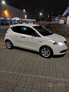 Lancia ypsilon 1.2 8v benzina euro 5