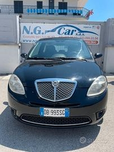 Lancia Ypsilon 1.2 Oro Giallo