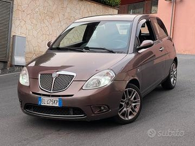 Lancia Ypsilon 1.3 Mtj