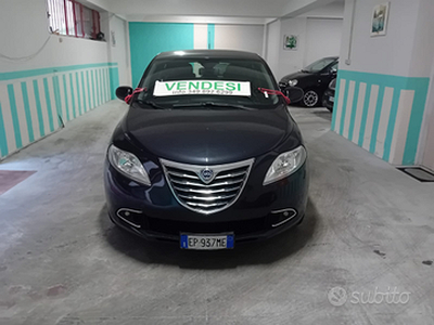 Lancia YPSILON 1.3 Multijet