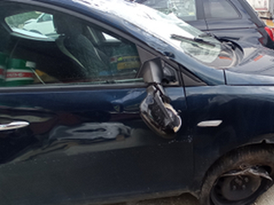 Lancia Ypsilon 2016 gasolio incidentata
