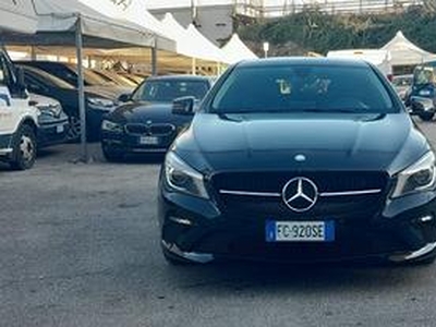 MERCEDES-BENZ CLA 200 d S.W. Premium