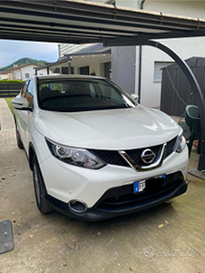 Nissan Qashqai 1.2 benzina