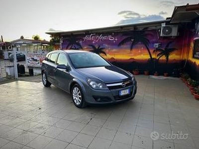 Opel Astra 1.7 CDTI 101CV 5 porte Club