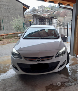 Opel Astra Cosmo GPL