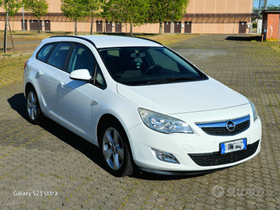 Opel astra gpl tech 2013 garanzia 12 mesi
