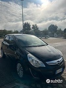 Opel corsa RESTYLING 1.3MTJ neopatentati km certif