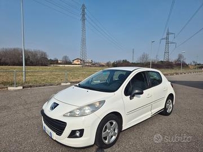 Peugeot 207 1.4 HDi 70CV FAP NEOPATENTATO