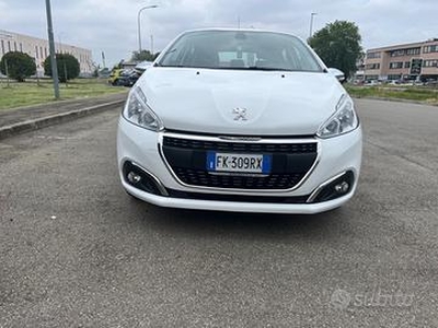 Peugeot 208 - 2017