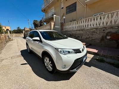 Toyota Rav 4 2.2 D4D Lounge 4wd