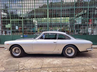 Usato 1964 Ferrari 330 4.0 Benzin 300 CV (250.000 €)