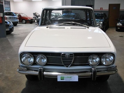 Usato 1968 Alfa Romeo Spider 1.8 Benzin 114 CV (17.900 €)
