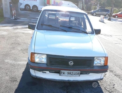 Usato 1989 Opel Corsa 1.0 Benzin 45 CV (1.600 €)
