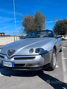 Usato 1997 Alfa Romeo Spider 3.0 Benzin 192 CV (16.500 €)