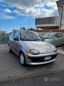 Usato 1999 Fiat Seicento 1.1 Benzin 54 CV (2.500 €)
