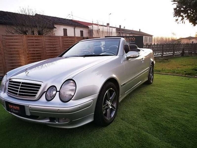 Usato 2000 Mercedes CLK200 2.0 Benzin 136 CV (9.500 €)