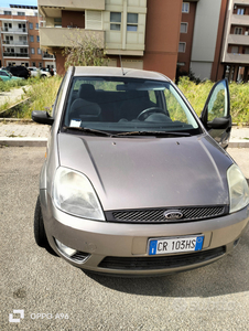 Usato 2004 Ford Fiesta 1.3 Benzin 58 CV (2.000 €)