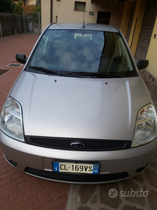 Usato 2004 Ford Fiesta LPG_Hybrid (3.000 €)