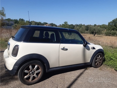 Usato 2008 Mini Cooper D 1.6 Diesel 109 CV (3.000 €)