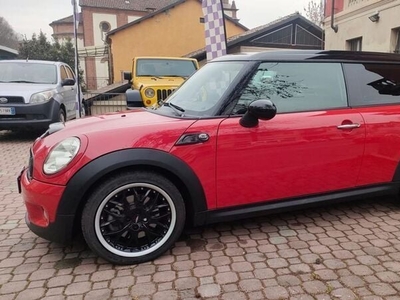 Usato 2009 Mini Cooper Clubman 1.6 Benzin 175 CV (6.500 €)