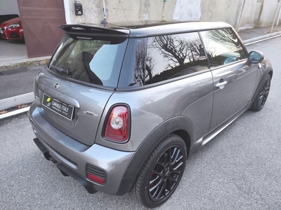 Usato 2009 Mini John Cooper Works 1.6 Benzin 211 CV (14.500 €)