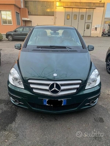 Usato 2010 Mercedes B200 2.0 Diesel 140 CV (5.800 €)