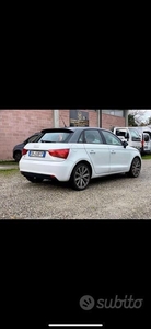 Usato 2012 Audi A1 Sportback Benzin 82 CV (9.990 €)