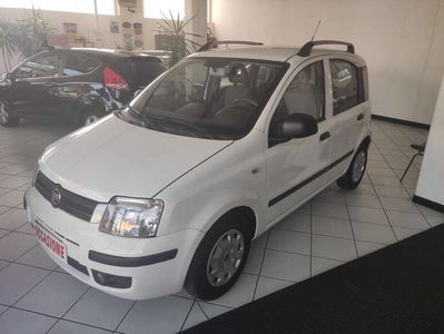 Usato 2012 Fiat Panda 1.2 Benzin 69 CV (5.900 €)