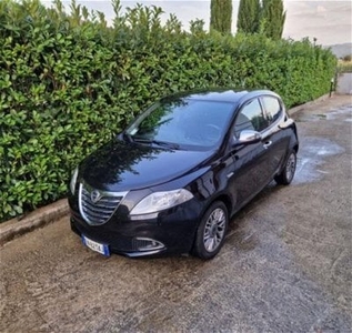 Usato 2012 Lancia Ypsilon 1.2 Benzin 69 CV (8.990 €)