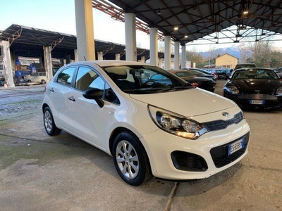 Usato 2013 Kia Rio 1.1 Diesel 75 CV (4.000 €)