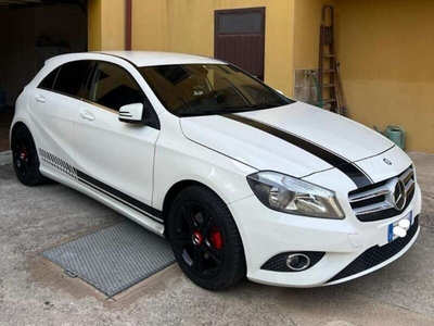 Usato 2015 Mercedes A180 1.6 Benzin 122 CV (16.000 €)