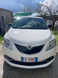 Usato 2018 Lancia Ypsilon 1.2 Diesel 95 CV (10.900 €)