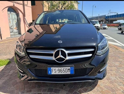 Usato 2018 Mercedes B180 1.5 Diesel 109 CV (16.800 €)