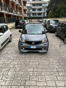 Usato 2018 Smart ForTwo Cabrio Benzin (16.000 €)