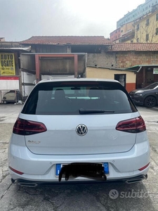 Usato 2018 VW Golf 1.5 Benzin 150 CV (20.000 €)