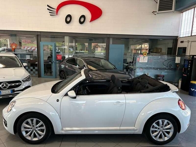 Usato 2018 VW Maggiolino 1.2 Benzin 105 CV (23.500 €)