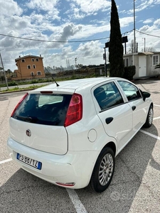 Venduto Fiat Punto 1.3 disel erutto 6 - auto usate in vendita