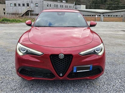 Usato 2020 Alfa Romeo Stelvio 2.0 Benzin 280 CV (26.000 €)