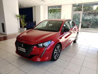 Usato 2023 Peugeot 208 1.2 Benzin 75 CV (15.800 €)