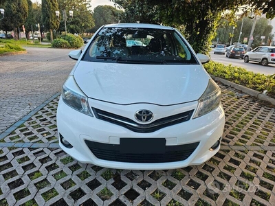 Venduto Toyota Yaris 1.0 BENZINA MOTO. - auto usate in vendita