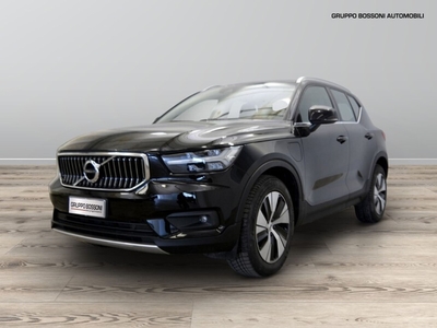 Volvo XC40 T5