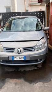Usato 2004 Renault Scénic II Diesel (1.000 €)