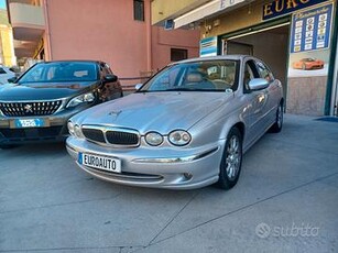 Jaguar X-Type 2.5 V6 24V cat Executive