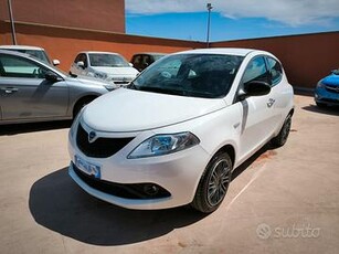 Lancia Ypsilon 1.0 FireFly 5 porte S&S Hybrid Ecoc