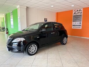 Lancia Ypsilon 1.2 69 CV 5 porte Gold ok neopatent