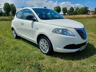 Lancia Ypsilon 1.2 69 CV Ecochic GPL