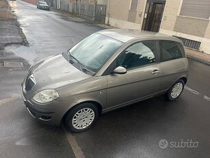 LANCIA Ypsilon ok neopatentati