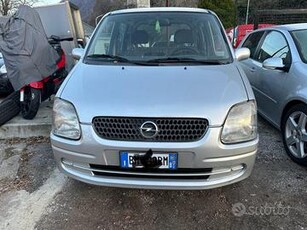 Opel Agila 1.0 12V