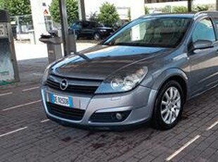 Opel Astra 1.9 CDTI 120CV Station Wagon Enjoy