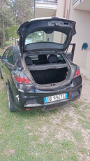 Opel Astra GTC 3 porte 1.7 CDI 5 marce